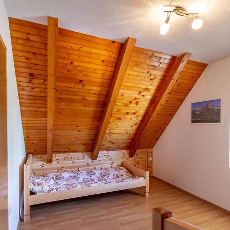 Guesthouse Wolf 자블야크 외부 사진