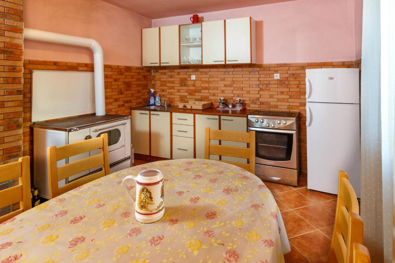 Guesthouse Wolf 자블야크 외부 사진