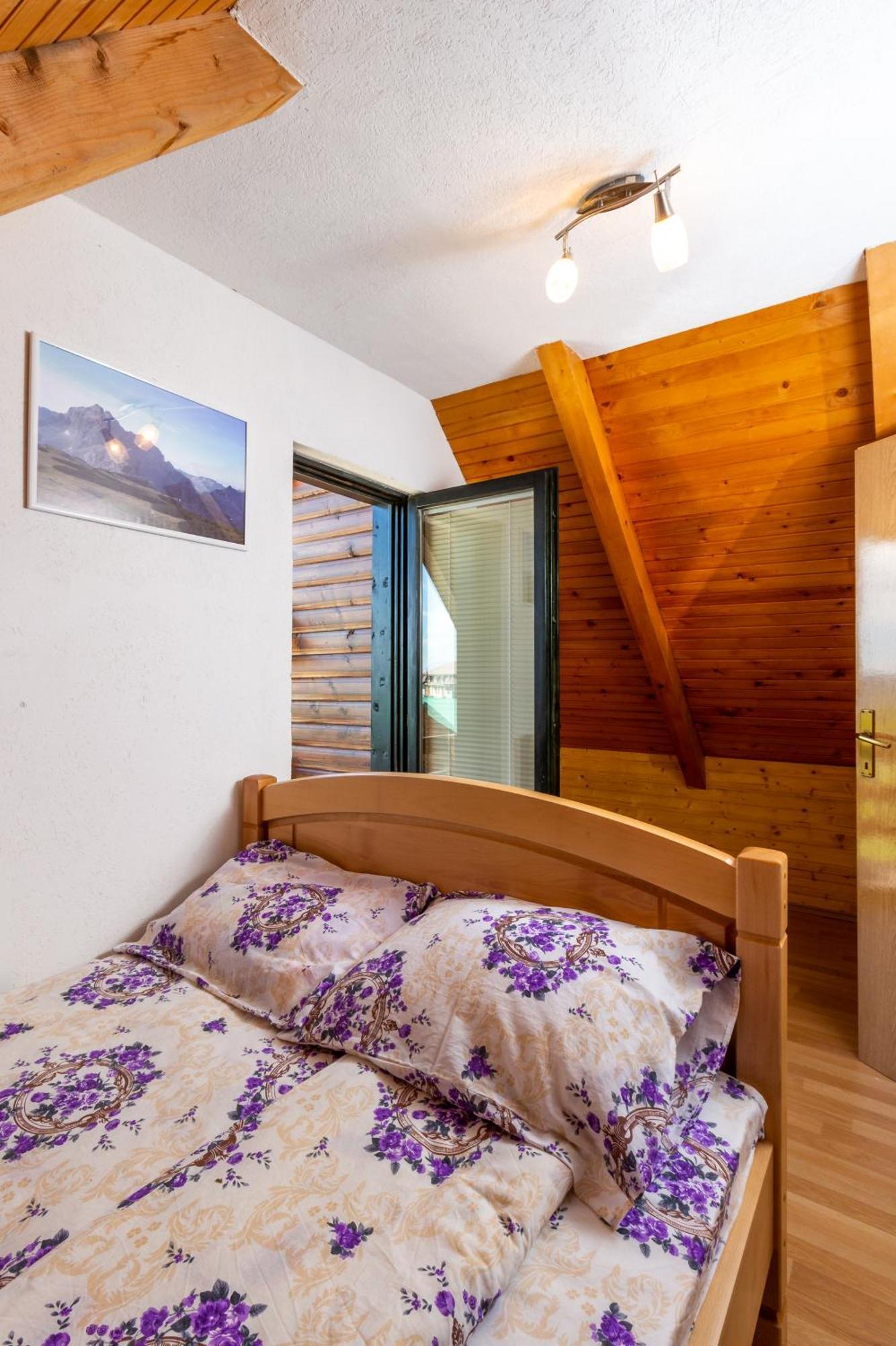 Guesthouse Wolf 자블야크 외부 사진