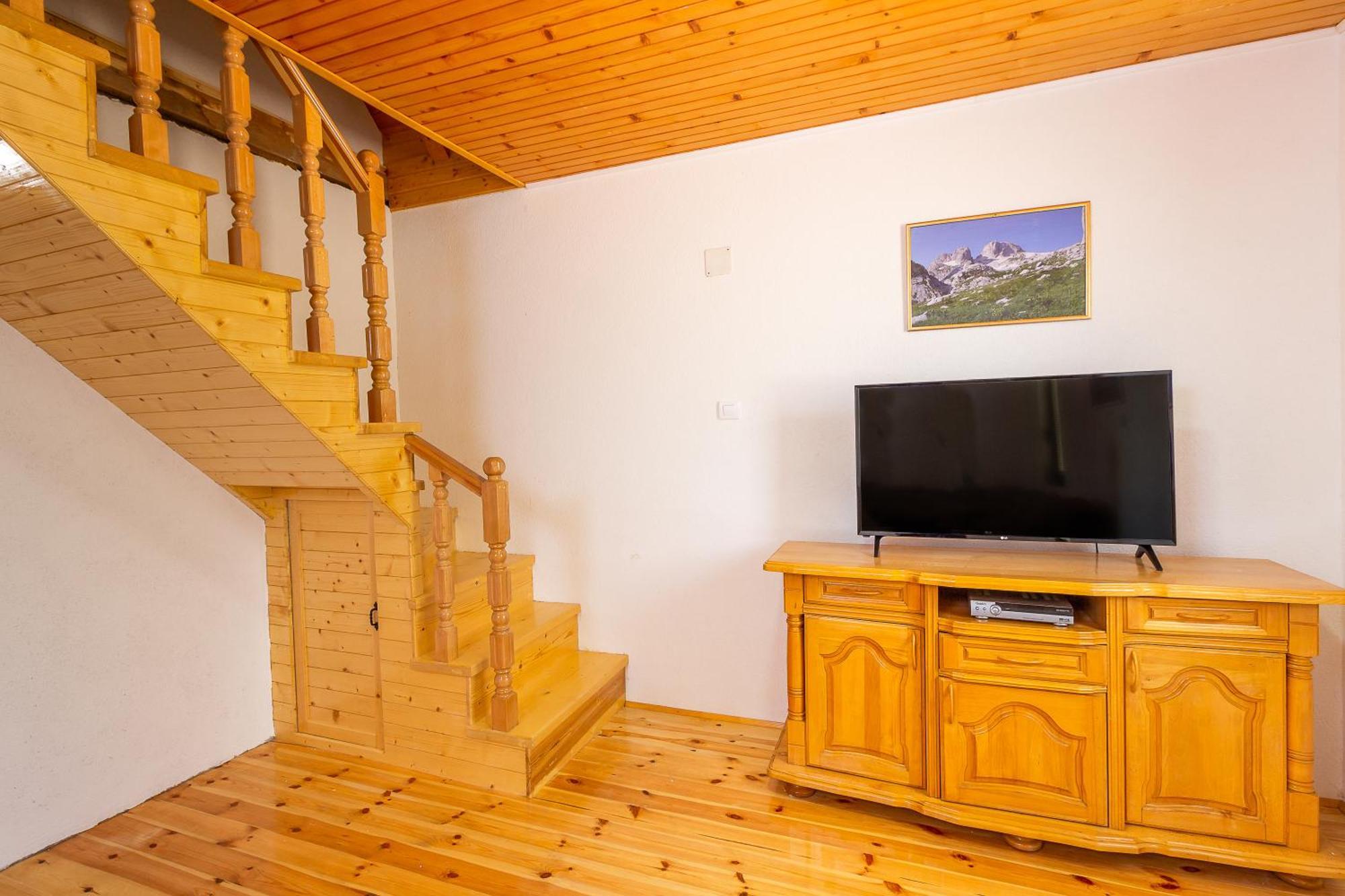 Guesthouse Wolf 자블야크 외부 사진